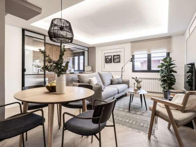 Piso de 2 dormitorios en alquiler en Castilla, Madrid