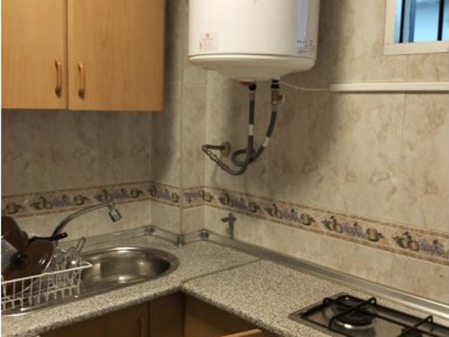 Piso de 2 dormitorios en alquiler en Torremolinos, Málaga
