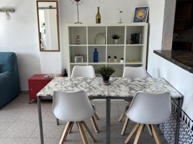 Piso de 2 dormitorios en alquiler en Teulada, Alicante