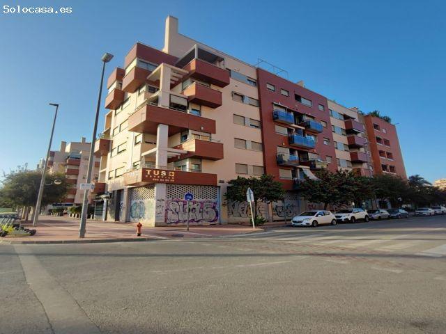 Piso de 2 dormitorios en Juan Carlos I