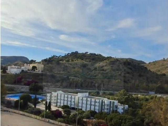 Piso de 2 dormitorios para reformar a su gusto en Miraflores de los Ángeles