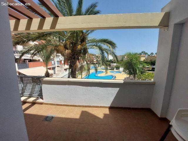 Piso de 2 dormitorios y amplia terraza en Puerto Rey