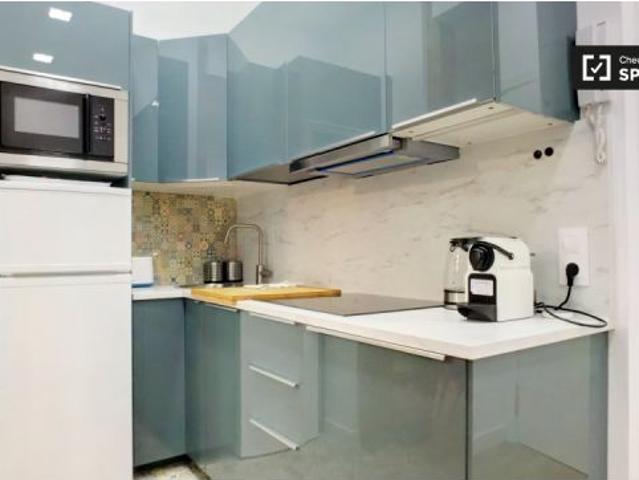 Piso de 2 habitaciones en alquiler en Cortes, perfecto para profesionales