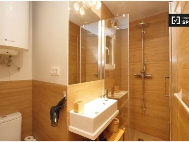 Piso de 2 habitaciones en alquiler en el Gótico, gastos incluidos