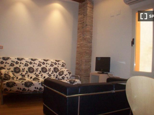 Piso de 2 habitaciones en alquiler en El Pilar, Valencia