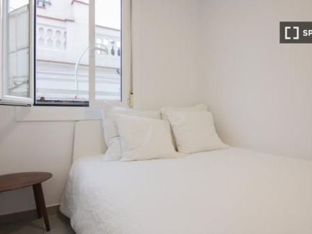 Piso de 2 habitaciones en alquiler en El Raval, gastos incluidos