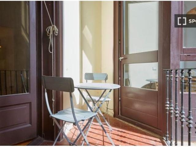 Piso de 2 habitaciones en alquiler en la Dreta de l' Eixample, gastos incluidos