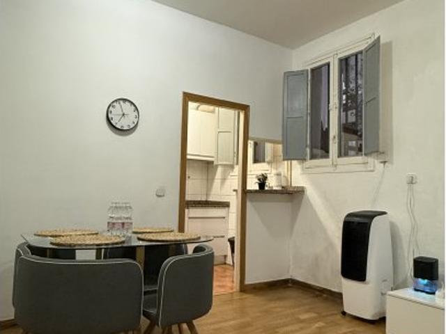 Piso de 2 habitaciones en alquiler en Palacio, Madrid