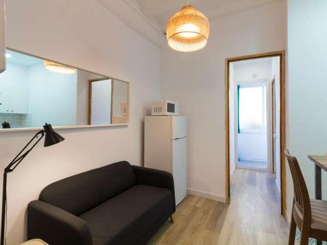 Piso de 2 habitaciones en alquiler en Sant Antoni, Barcelona