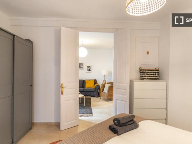 Piso de 2 habitaciones en alquiler en Sant Antoni, Barcelona