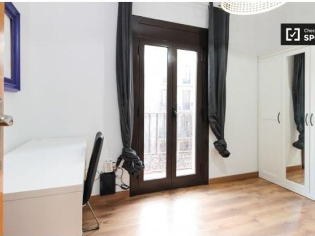 Piso de 2 habitaciones en alquiler en Sant Antoni, perfecto para profesionales