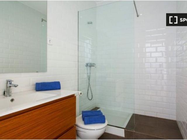 Piso de 2 habitaciones en alquiler en Vila de Gràcia, gastos incluidos