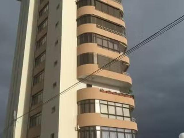 Piso de 2 habitaciones en Calle Marqués de Ivanrey, 29602 Marb.