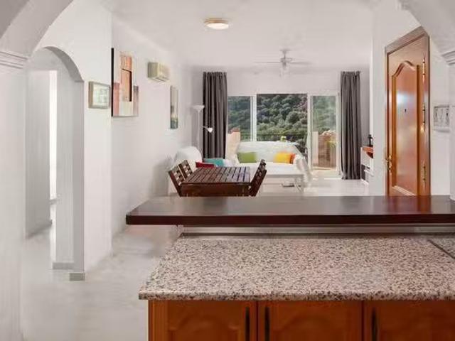 Piso de 2 habitaciones en Sitio de Calahonda