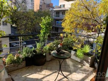 Piso de 3 ambientes de categoría en Caballito!