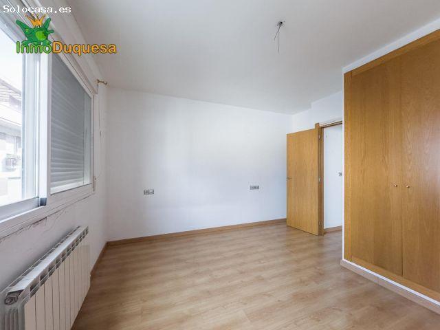 Piso de 3 dorm. y 2 baños con PLAZA DE APARCAMIENTO