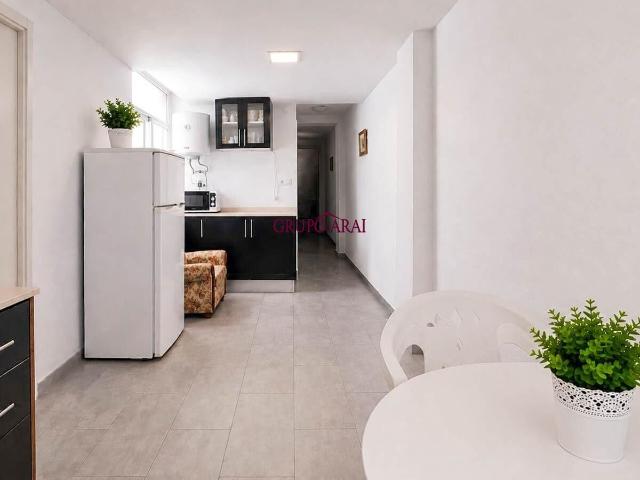 Piso de 3 dormitorios, 1 baño y balcón con gran potencial en Carrús Elche