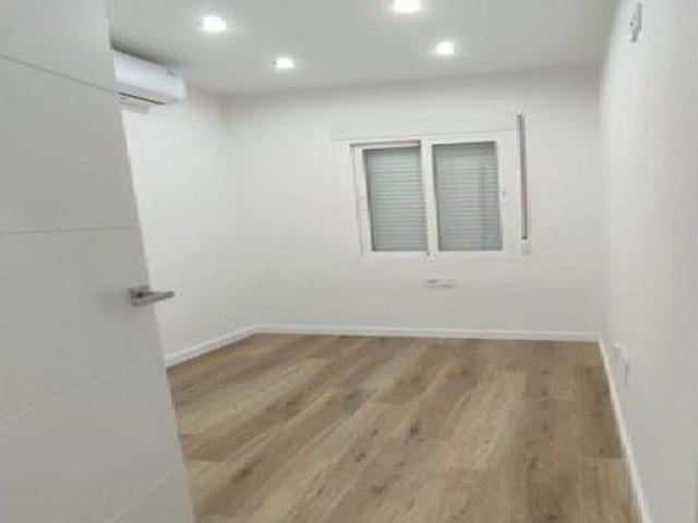 PISO DE 3 DORMITORIOS COMPLETAMENTE NUEVO A UN PASO DEL PUERTO DEPORTIVO