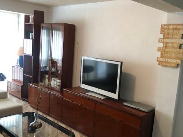Piso de 3 dormitorios en alquiler en Alicante