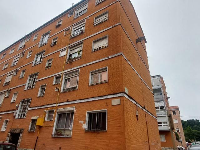 Piso de 3 dormitorios en Torrelavega