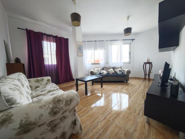 Piso de 3 dormitorios en Vecindario