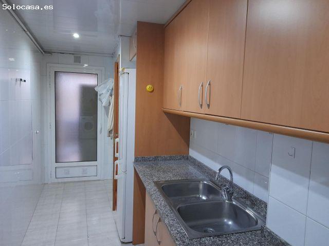 Piso de 3 hab. muy cerca de la playa en la Havana de Mataró