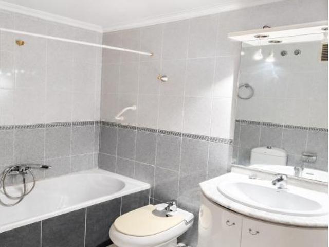 Piso de 3 habitaciones con 2 plazas de garaje en La Fontsanta