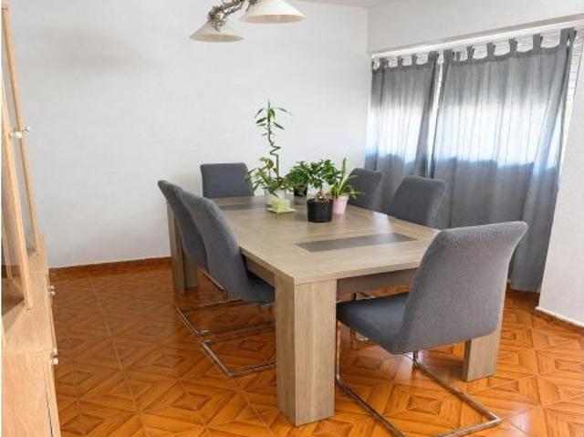 Piso de 3 habitaciones con terraza junto al Jardín del Turia