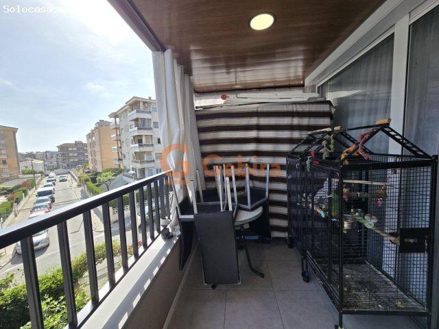 Piso de 3 habitaciones con zona comunitaria con piscina