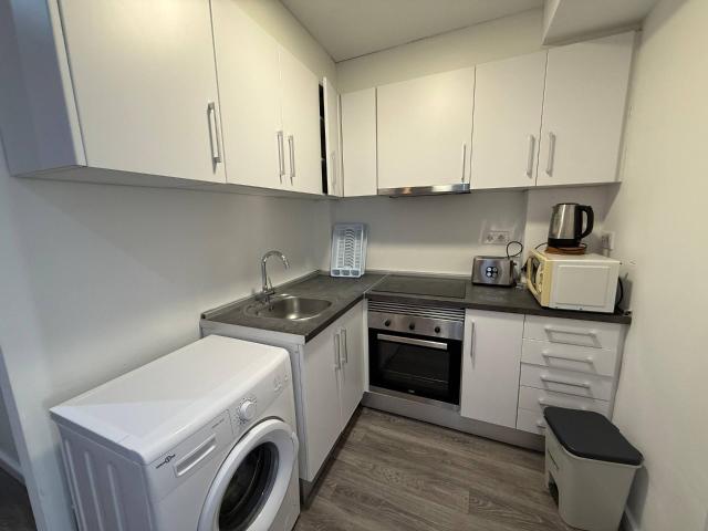 Piso de 3 habitaciones con ascensor y aire acondicionado en Mestalla