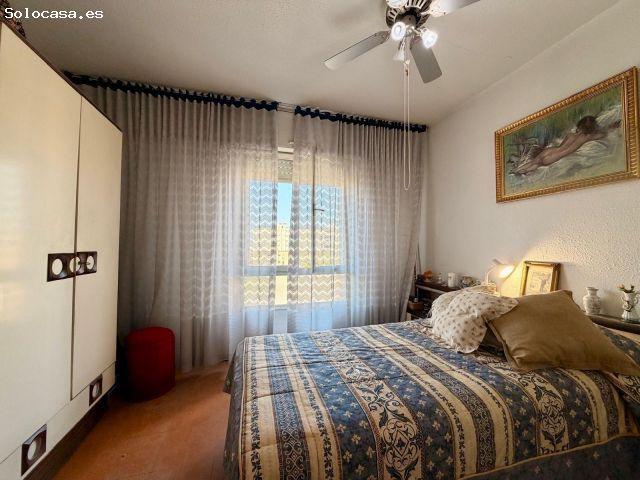 PISO DE 3 HABITACIONES CON BALCON EN LA CREU DE BARBERÀ