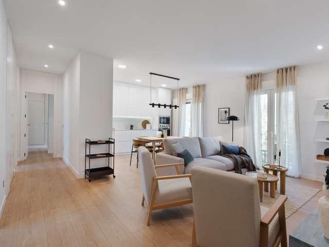 Piso de 3 habitaciones en alquiler en Niño Jesús, Madrid