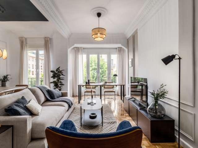 Piso de 3 habitaciones en alquiler en Arapiles, Madrid