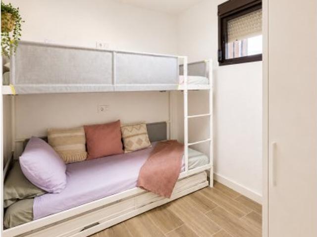 Piso de 3 habitaciones en alquiler en Cullera