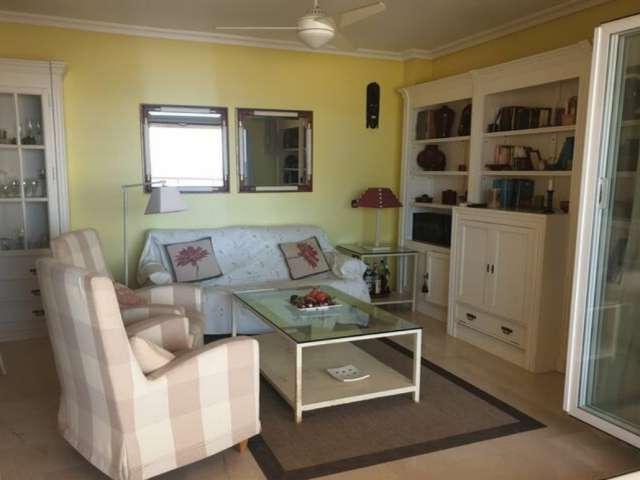 Piso de 3 habitaciones en alquiler en El Campello, Alicante