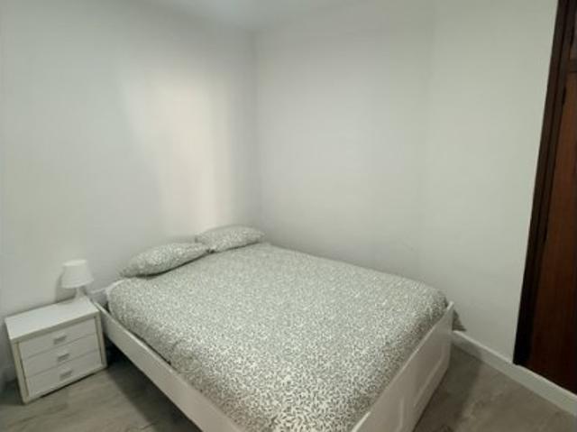 Piso de 3 habitaciones en alquiler en El Carme, Valencia