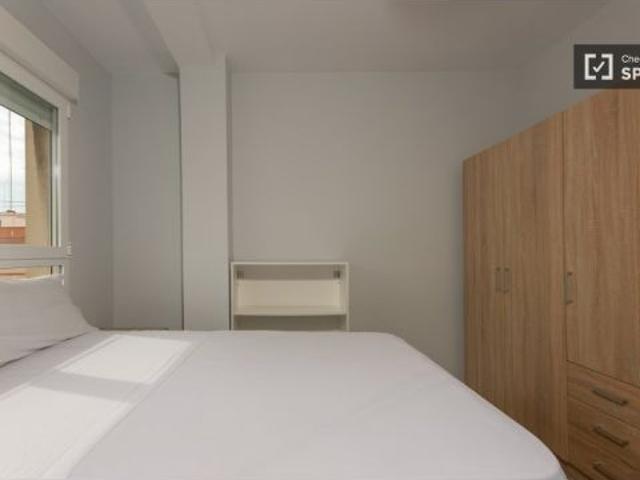 Piso de 3 habitaciones en alquiler en L' Amistat