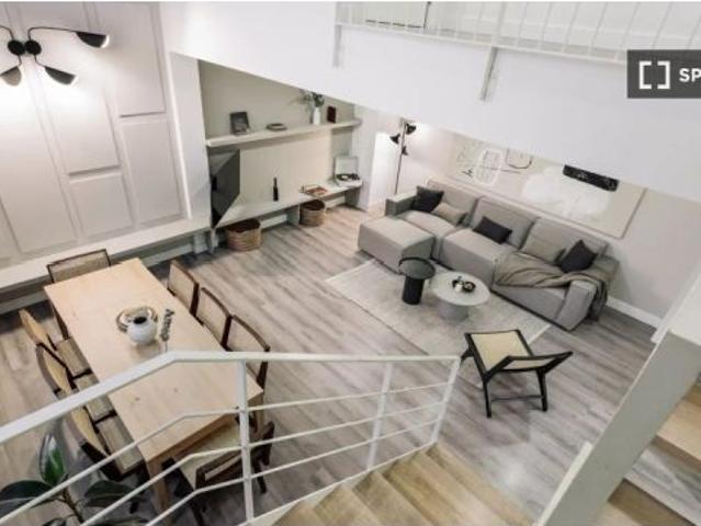 Piso de 3 habitaciones en alquiler en Les Corts, Barcelona