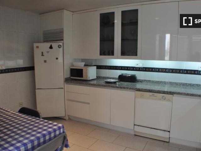 Piso de 3 habitaciones en alquiler en Pajaritos, Granada