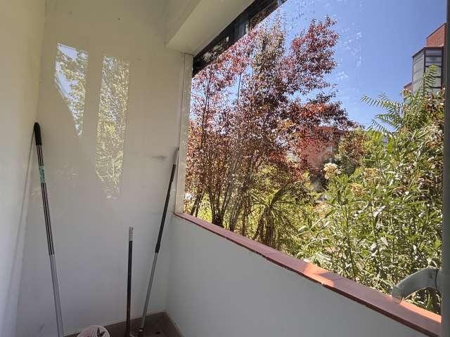 Piso de 3 habitaciones en alquiler en Pinar del Rey, Madrid
