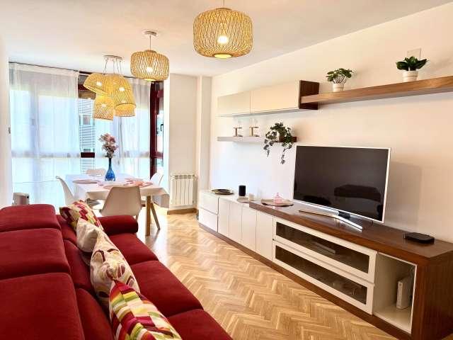 Piso de 3 habitaciones en alquiler en San Fermín, Madrid