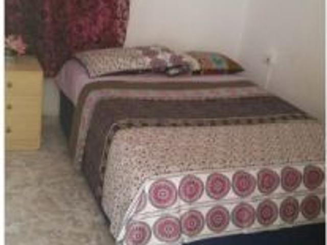 Piso de 3 habitaciones en alquiler en Sants
