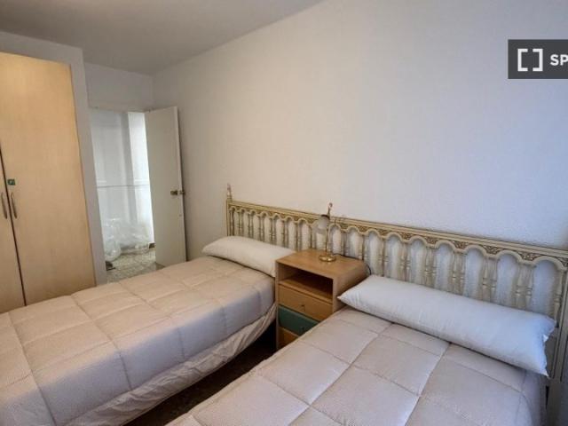 Piso de 3 habitaciones en alquiler en Zaragoza