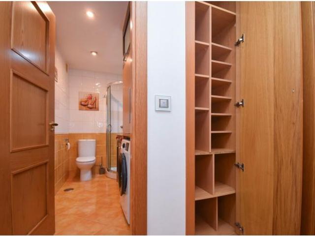 PISO DE 3 HABITACIONES EN EL CENTRO DE CAMBRE