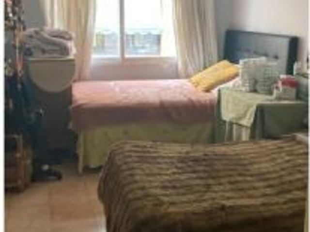 Piso de 3 habitaciones en Granada