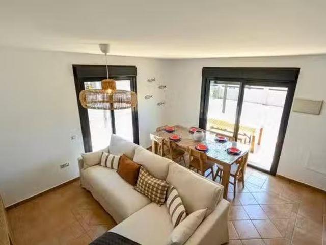Piso de 3 habitaciones en Lajares