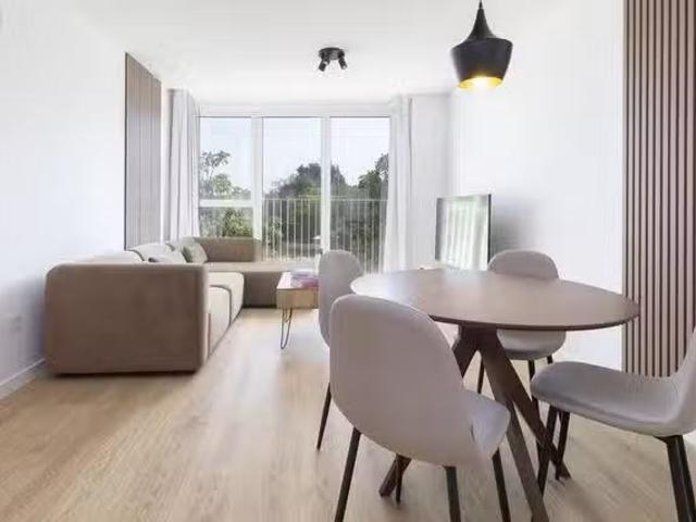 Piso de 3 habitaciones en Valencia