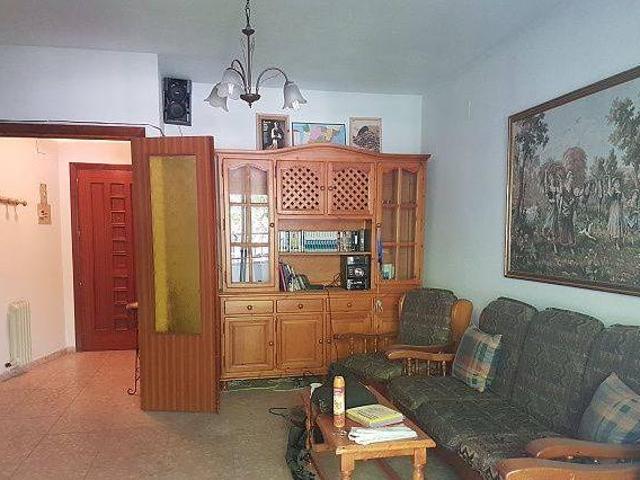 Piso de 4 dormitorios céntrico y luminoso