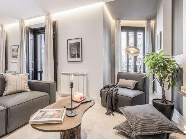 Piso de 4 dormitorios en alquiler en Trafalgar, Madrid
