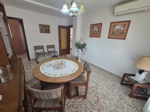 PISO DE 4 DORMITORIOS EN LA UNIÓN CON PLAZA DE GARAJE INCLUIDA